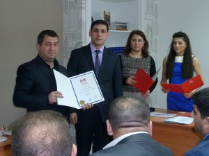 Məzunlarına diplomlar təqdim edildi