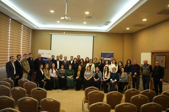 Əmək Hüququ və Maliyyə İntizamı: İşəgötürənlərin Öhdəliklərinə dair Praktiki Seminar Keçirildi